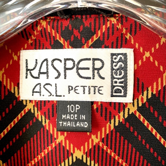 Kasper black and red tartan skirt suit 10 P - Picture 2 of 5